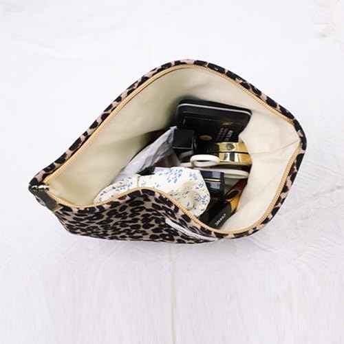 Wudygirl Leopard Makeup Bag Cosmetic Bag for Women and Girls Large Capacity Toiletry Bag Makeup Pouch Canvas Aesthetic Travel Makeup Bag Zipper Pouch (Leopard Print)