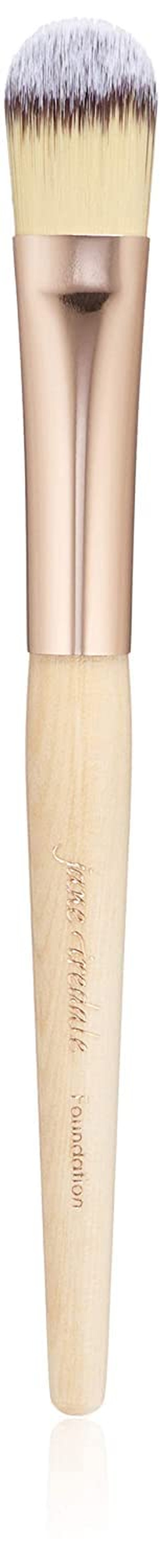 jane iredale Foundation Brush, Medium, Flat Cosmetic Brush for Allover Application of Cream & Liquid Makeup, Vegan, Cruelty Free