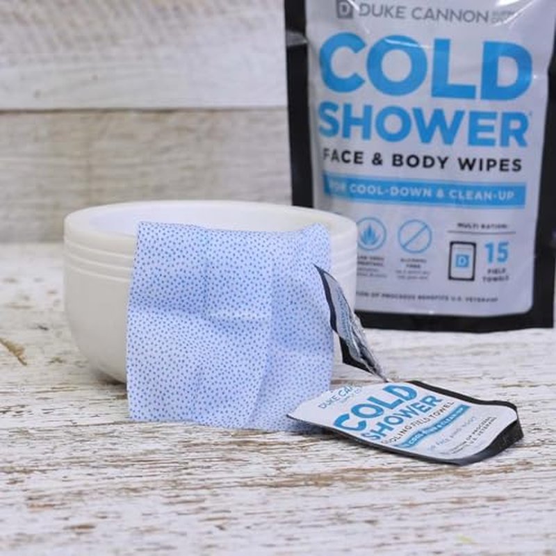 Duke Cannon Cold Shower Cooling Field Towels ? Menthol Body Wipes for Men, No Rinse Face & Body Cleansing Wipes, 15 Individually Wrapped Towels (3 Pack)