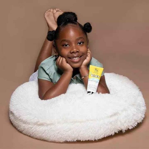 BLACK GIRL SUNSCREEN Large Kids SPF 50 Sunscreen Lotion, 6 Oz Vegan & Water-Resistant, Will not Leave White Residue (6 Fl. Oz.)