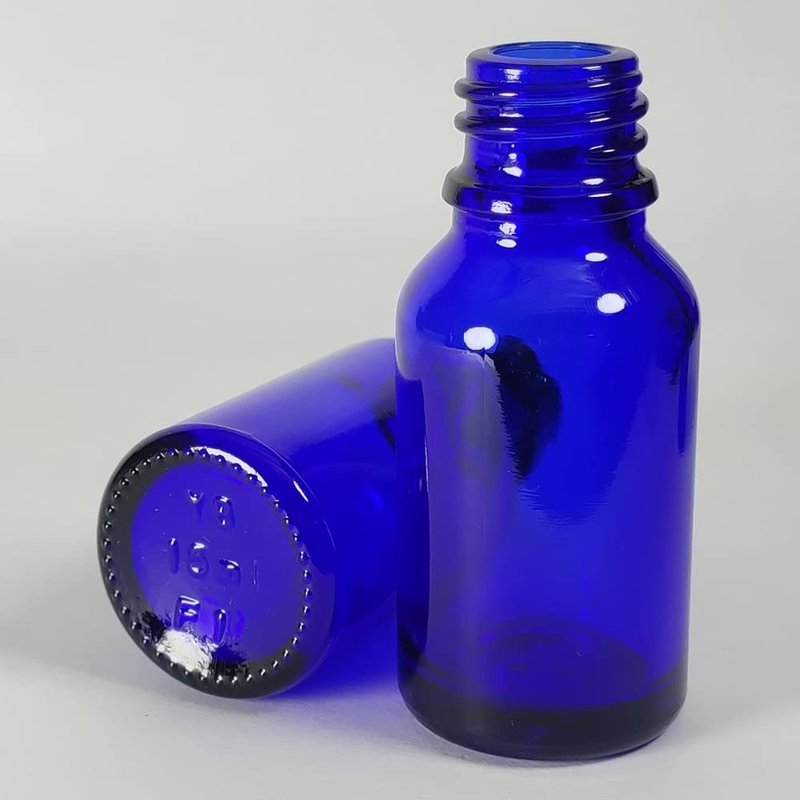 PIPIBA 48Pack 1/2oz(15ml) Boston Glass Bottle. Essential Oil Bottle With Lid. For Perfume, Aromatherapy, Lab Refillable Sample Vials (Green)