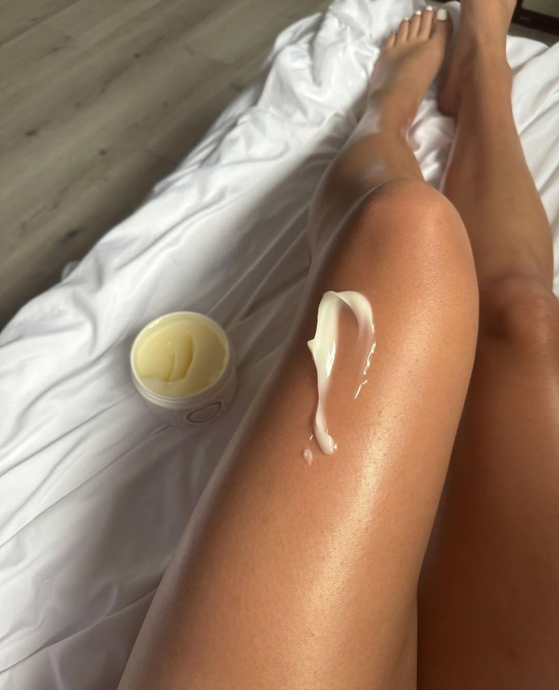 LaLicious Sugar Kiss® Velour Body Melt for Dry Skin | Fast-Absorbing Non-Greasy Moisturizer | Balm-to-Oil Hydration with Coconut & Macadamia Oil | After-Shower Care | Multi-Use Shave Balm 8 oz