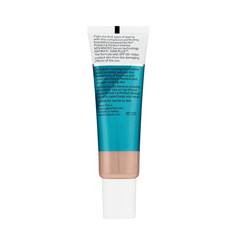 No7 Protect & Perfect Advanced All in One Foundation - Cool Vanilla - Age Defying Foundation Makeup with SPF 50 - Makeup Base Cream Helps to Reduces Redness & Blurs Visible Pores (30ml)