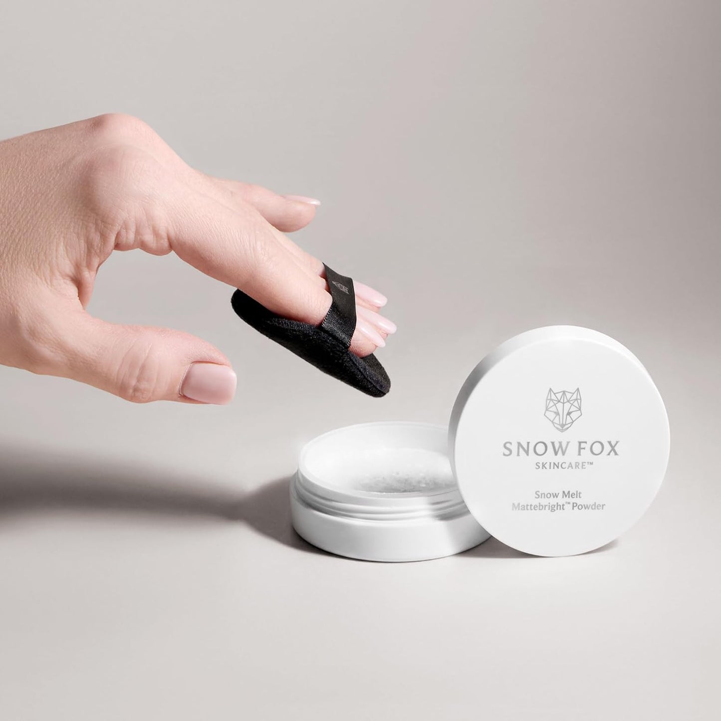 MatteBright™ Snow Melt Powder - 5.5g for Flawless Skin