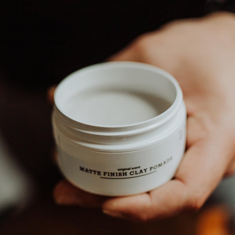 SAMSON'S HAIRCARE Lightweight, Medium Hold, No-Shine, Water-Based Clay Pomade - Nourishes and Holds Hair, 3 oz.