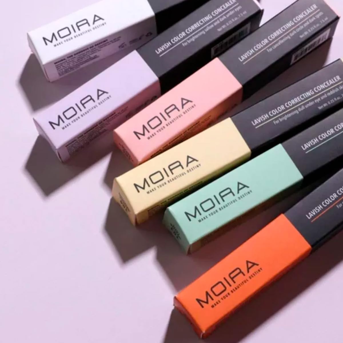 Lavish Color Correcting Concealer (104, BANANA SMOOTHIE)