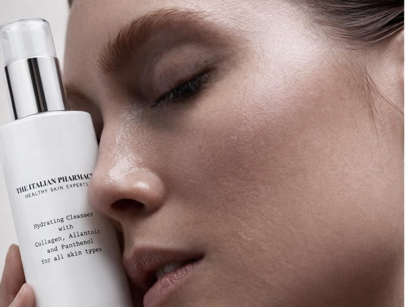 The Italian Pharmacy Gentle Foaming Face Cleanser with Natural Ingredients - Deep Clean & Hydrate for All Skin Types