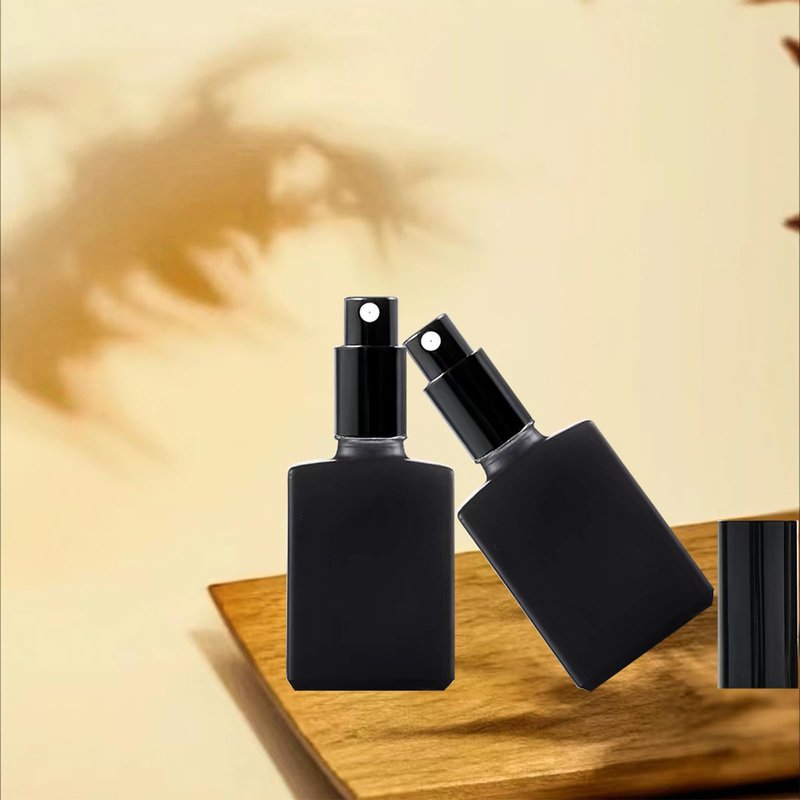 BEGIKET 12 Pack 1 oz Black Square Glass Perfume Spray Bottle, 30ml /1 oz Fine Mist Atomizer Spray Bottles Refillable, for Perfume, Essential Oil and Liqui (Black)