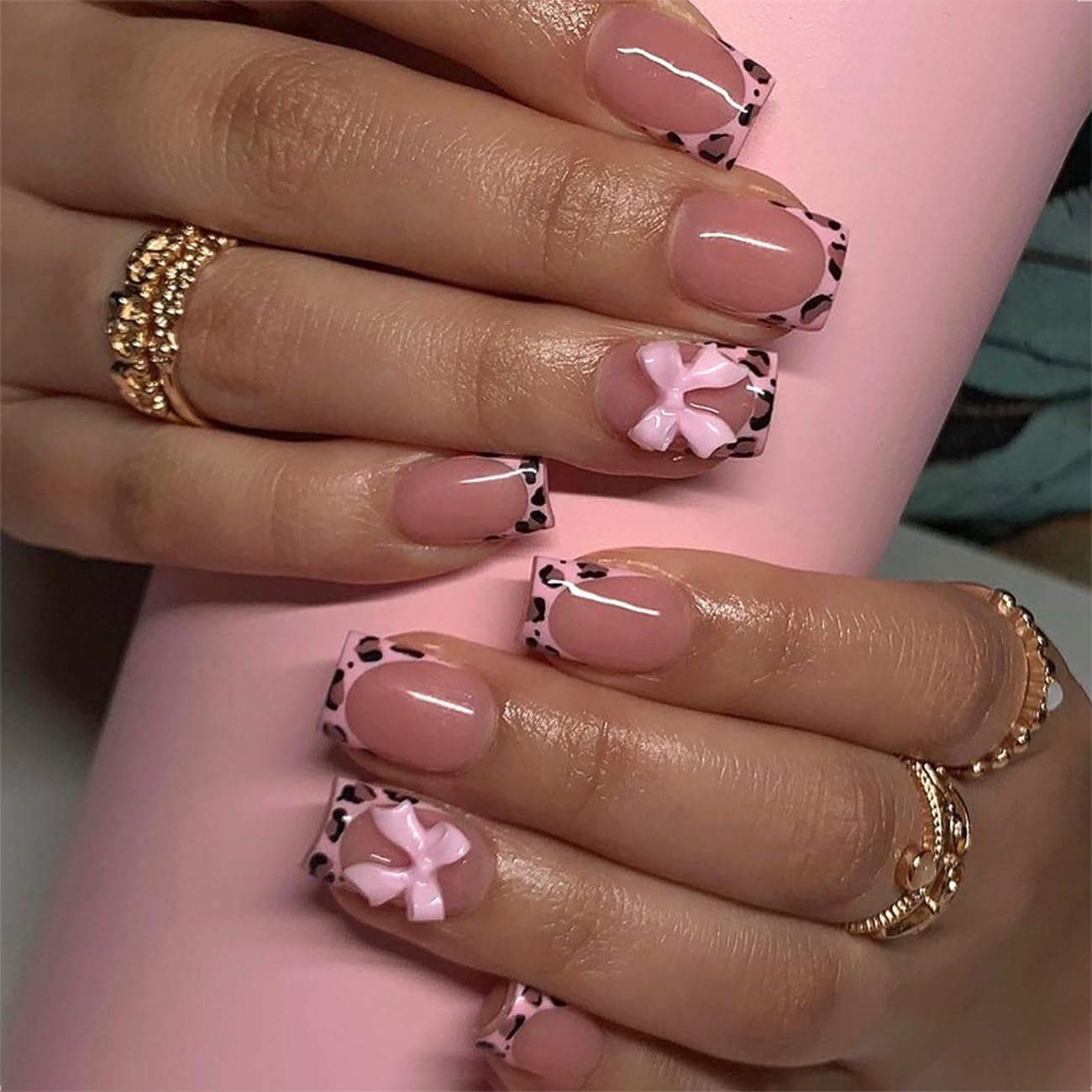 24pcs French Tip Press-On Nails - Short, Charms, Bow, Flower Design, Pink, Cute, Square Shape, Acrylic, Rhinestones