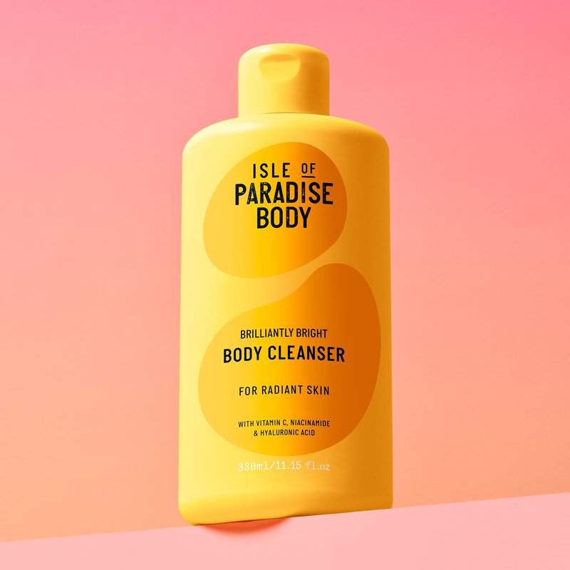 Isle of Paradise Creamy Body Cleanser - For Radiant, Smooth Skin - Body Wash with Vitamin C, Niacinamide, and Hyaluronic Acid - Hydrates and Reduces Dark Spots - 11.15 fl. Oz