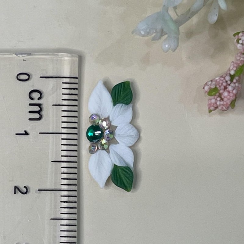 3D Christmas Acrylic Flower Nail Art Charms Handmade by Acrylic Powder - 24pcs Noel Flowers Nail Rhinestones Kit 3D Nails Design Acrylic for Women (Christmas Flowers 3-Small & Medium Size)