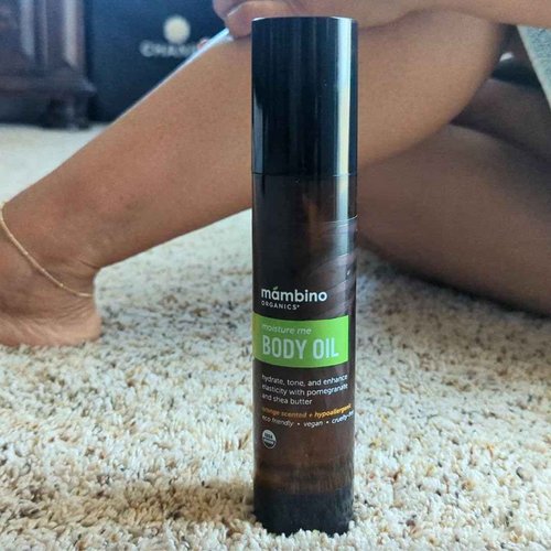 Mambino Organics Moisture Me Nourishing Body Oil – All Natural Jojoba, Shea, Pomegranate Oils – Moisturizing Body Oil - 4 Fluid Ounces (4 Ounce)