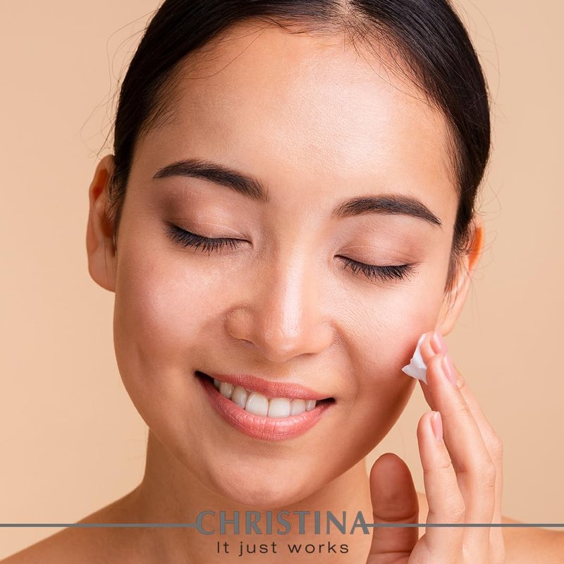 Christina Protective Day Cream SPF 30 | Hydrating Face Moisturizer with Hyaluronic Acid & Peptides - 75 ml