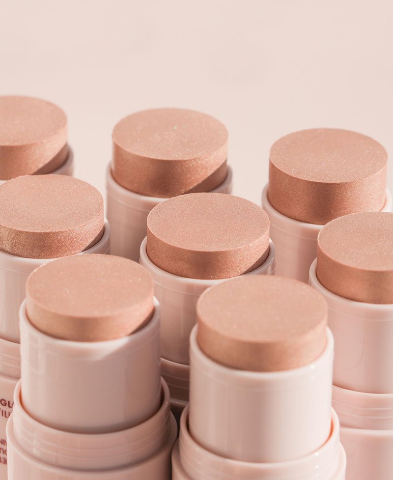 Wander Beauty On-the-Glow Blush & Illuminator (0.4 Ounce)