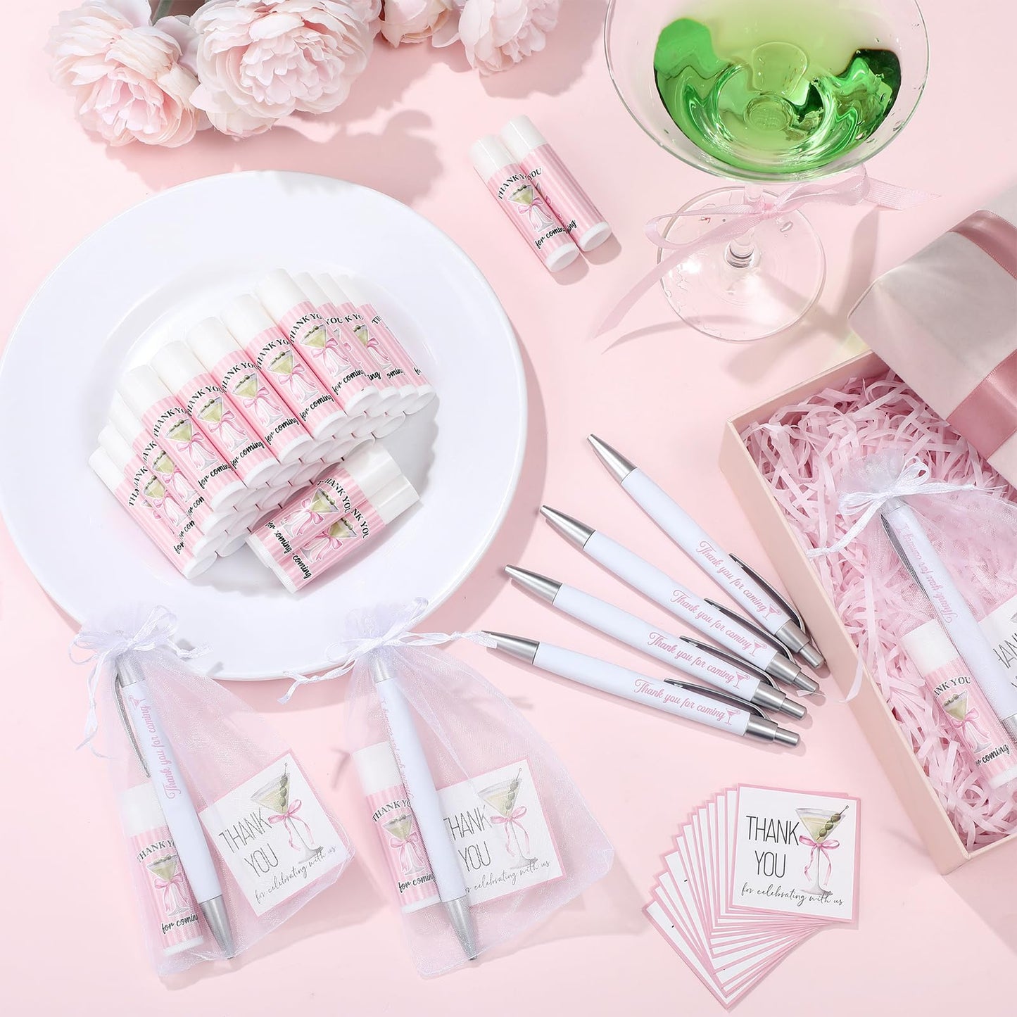 Heigble 50 Set Wedding Thank You Gifts, Thank You Lip Balm Bulk Retractable Ballpoint Pen Appreciation Card Organza Drawstring Gift Bag Bridal Shower Gift for Guest Wedding Party (Pink Bow)