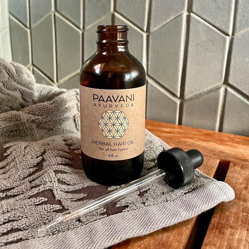 Herbal Hair Oil – Ayurvedic Scalp & Hair Treatment with Amla, Brahmi & Bhringraj | Strengthens Roots, Promotes Growth & Reduces Dryness