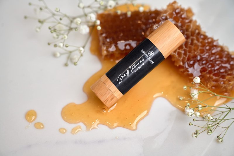 Nanoceutical Solutions BEE NATURAL LIP BALM, Organic Beeswax, Shea Butter & Coconut Oil, Ultra-Moisturizing, Heals Sore Chapped Lips