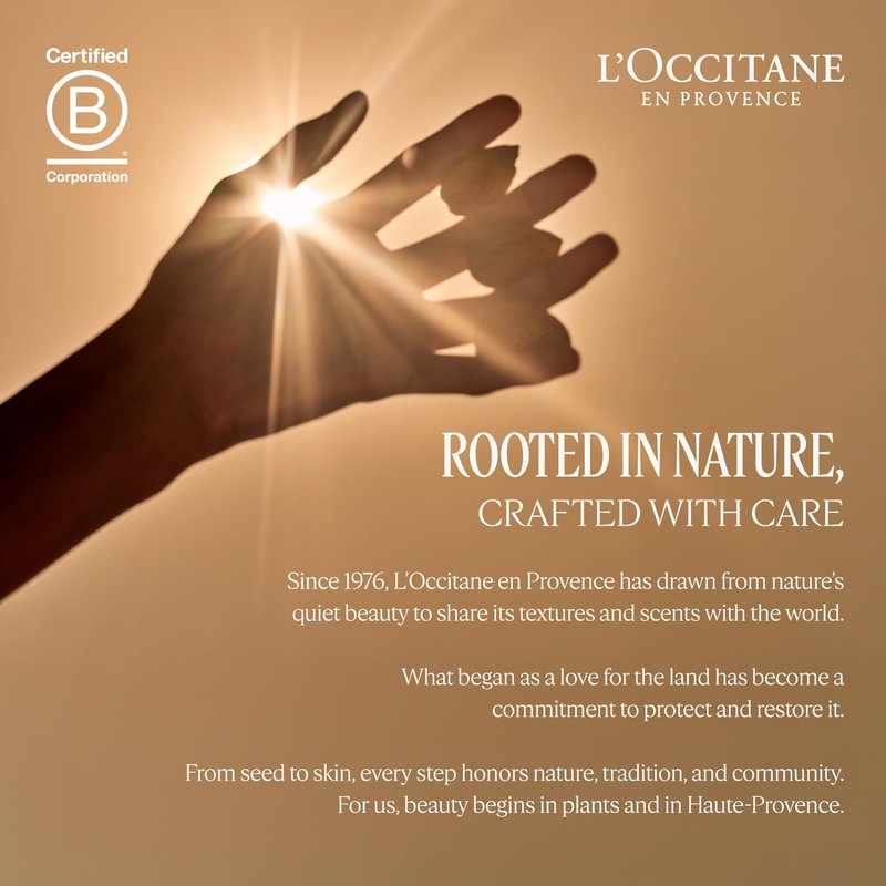 L'OCCITANE 10% Organic Shea Butter Ultra Rich Lip Balm Stick, Moisturizes, Nourishes, Repairs & Softens Dry, Chapped Lips, Long Lasting, Vegan