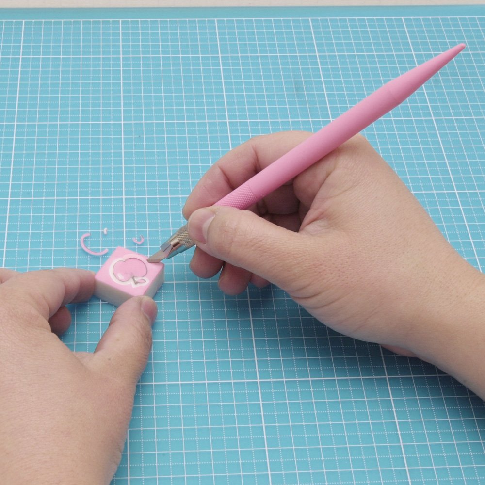 NT Cutter Resin Holder Art Knife, Pink Holder, 1 Knife (D-401P-P)