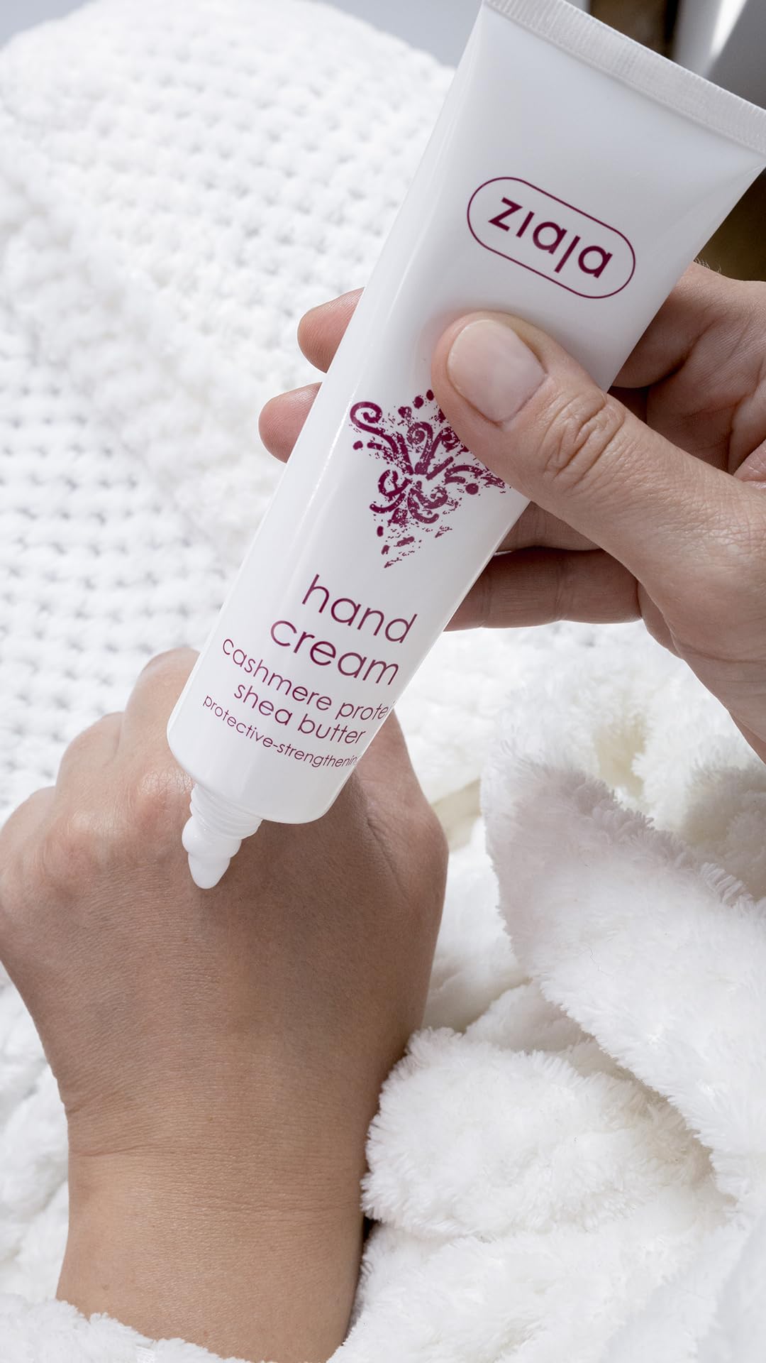 Ziaja Cashmere Proteins & Shea Butter - Hand Cream