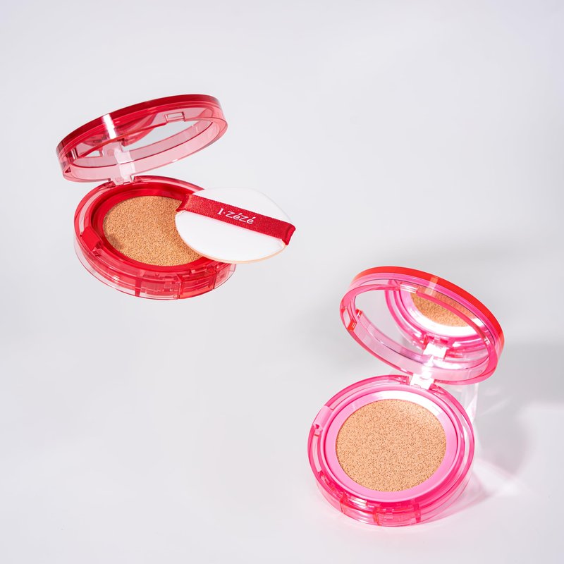 IZEZE Love Me Cushion 0.49 oz, 14g (#21 Light Nude) | Glow Finish, High Coverage, Makeup Cushion for All Skin Types