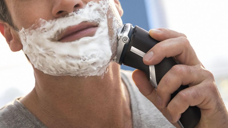 PHILIPS Electric Shavers for Men, Series 3000, Mens Shavers Electric Cordless Rechargeable, Wet & Dry Shaver with Pop-up Trimmer, and Storage Case