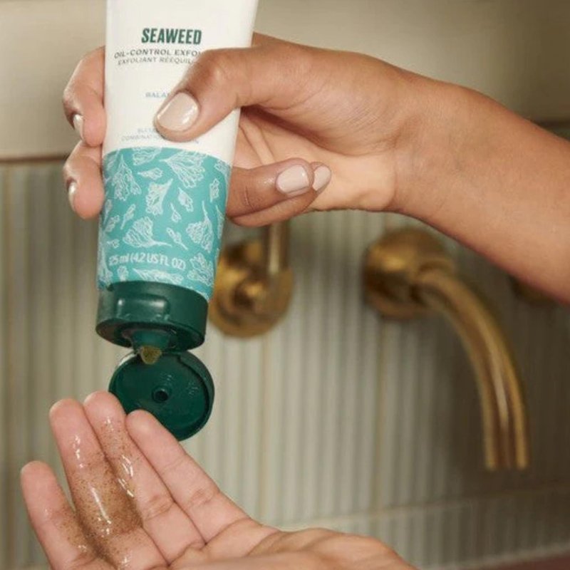 The Body Shop Seaweed Exfoliating Cleanser, For Oily and Combination Skin, Vegan, 4.2 Fl Oz