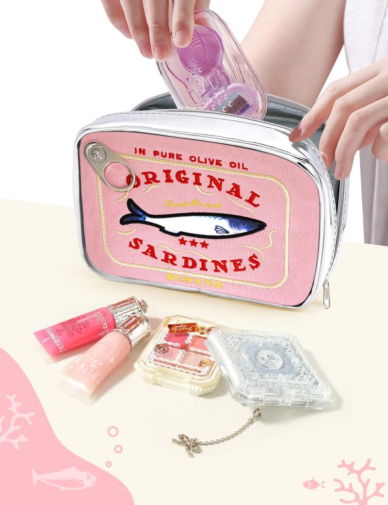 Cessfle Canned Sardines Makeup Bag, Funny Sardine Tin Fish Cosmetic Bag, Creative Cute Makeup Bag Kawaii Pencil Case Pouch, Coquette Make up Pouch for Women