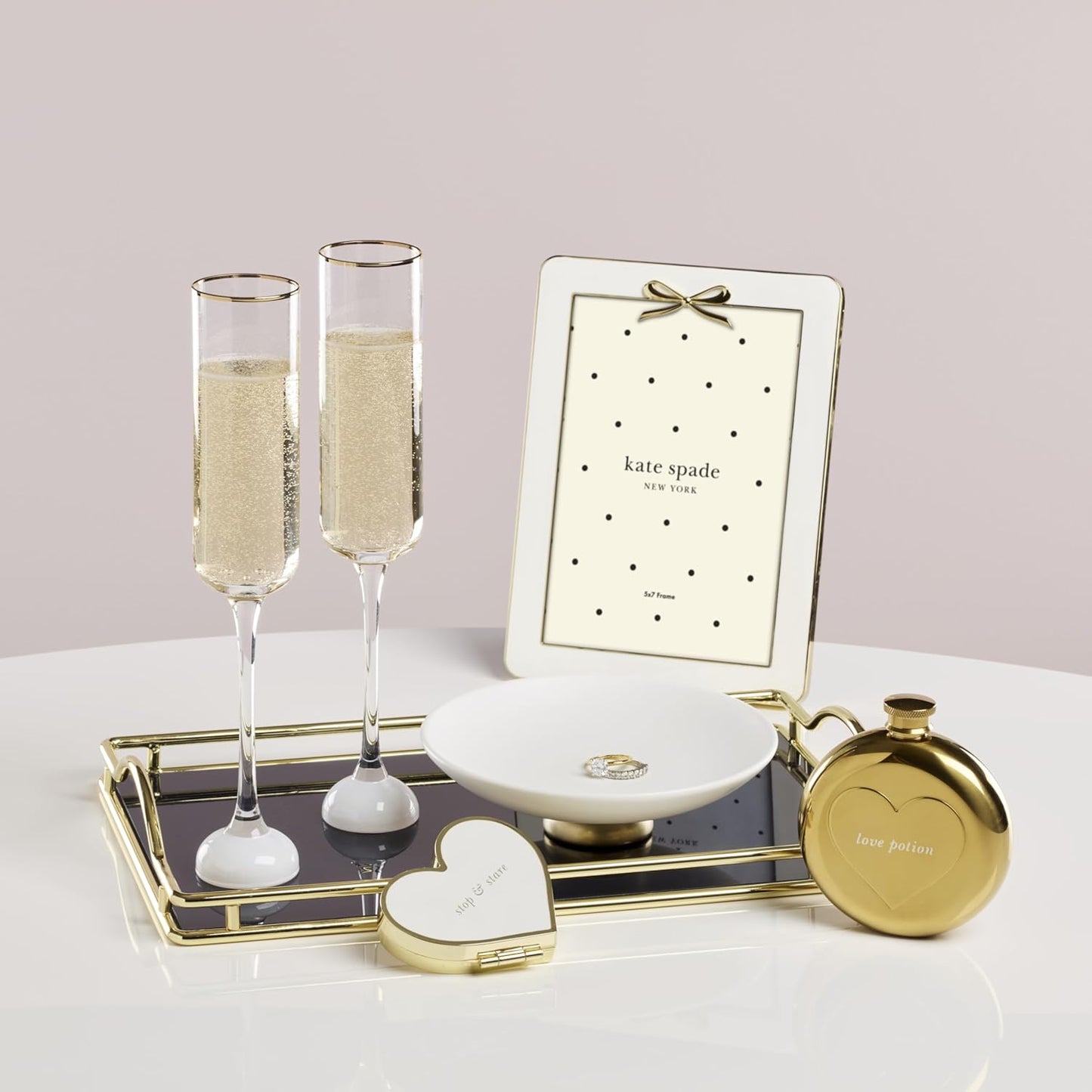 Kate Spade New York Compact Stop & Stare - Happily Ever After Design