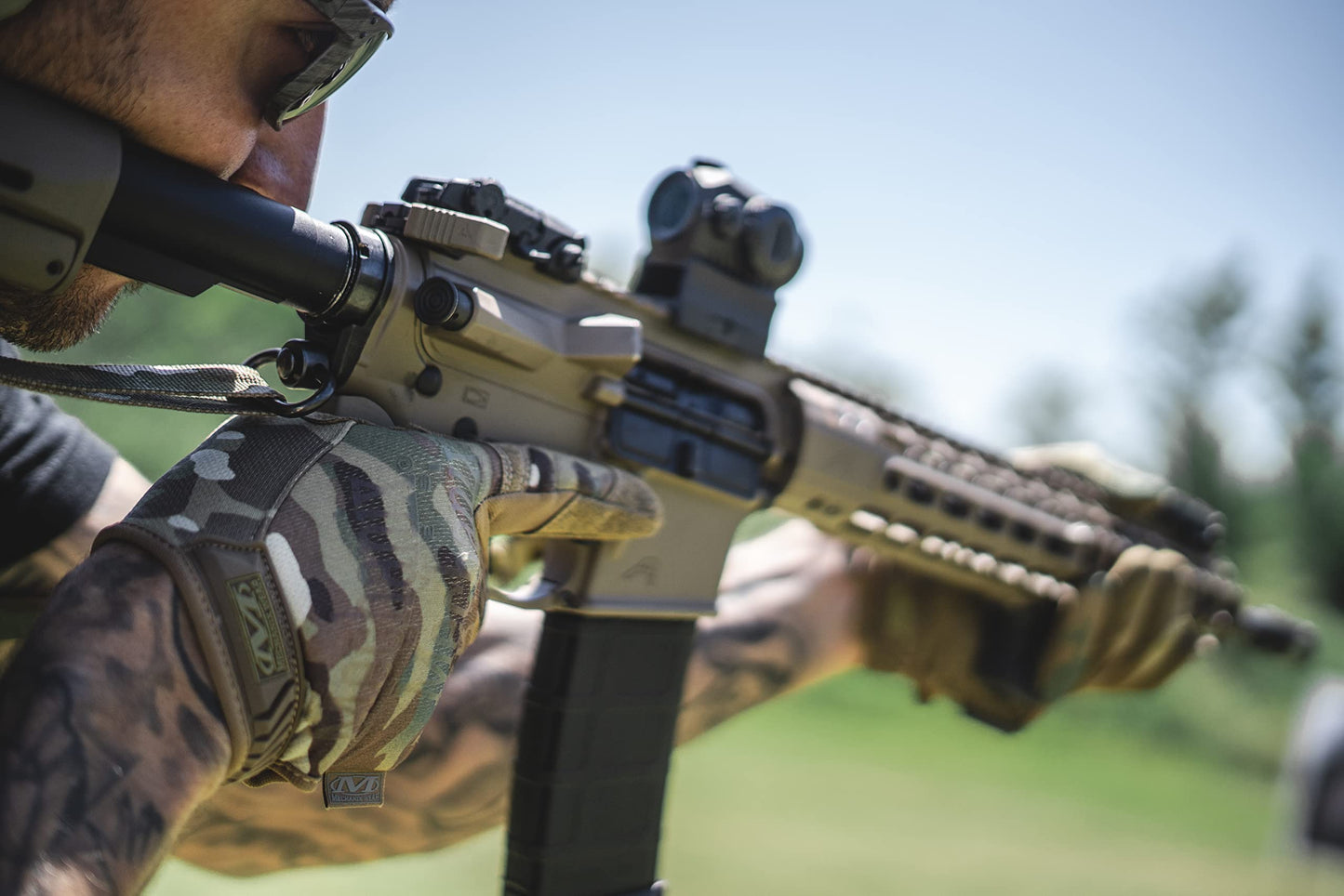 Mechanix Wear: The Original Tactical Work Gloves with Secure Fit, Flexible Grip for Multi-Purpose Use, Durable Touchscreen Safety Gloves for Men (Camouflage - MultiCam, XX-Large)