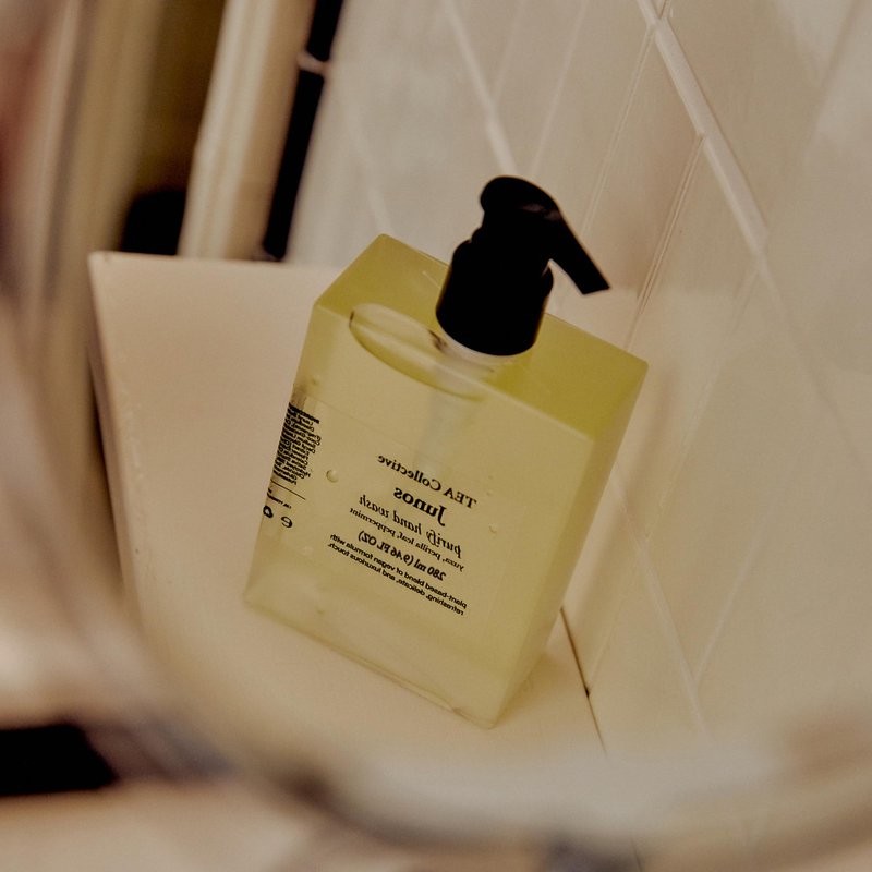 TEA Collective Junos Purify Hand Wash | Yuzu, Perilla Leaf, Eucalyptus | 9.46 Fl Oz | Product of Korea