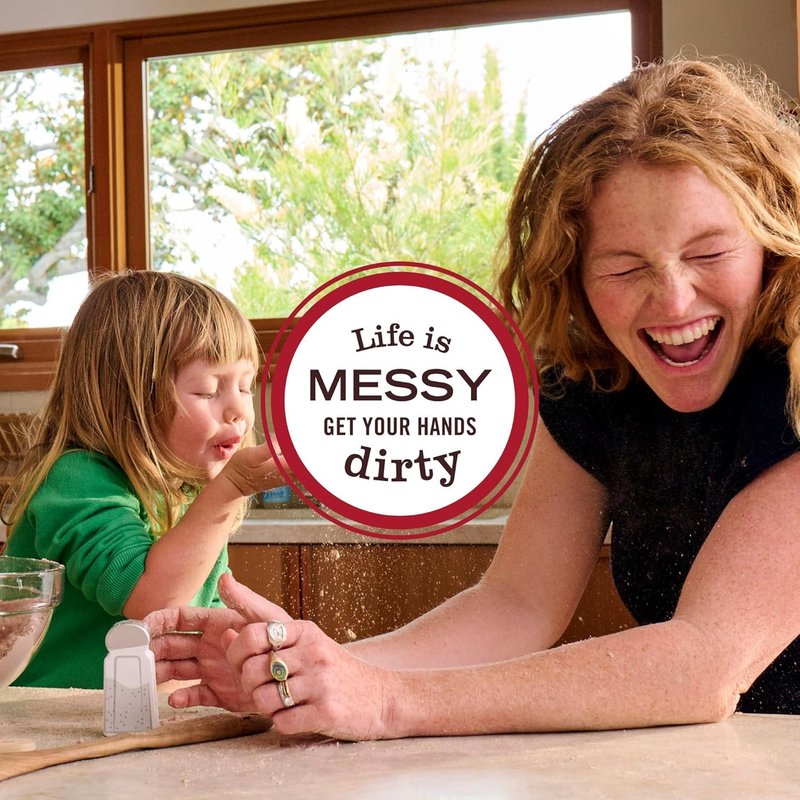 Mrs. MEYER'S CLEAN DAY Holiday Hand Soap 12.5 Fl Oz Bundle (Mint + Lilac + Daisy + Rose)