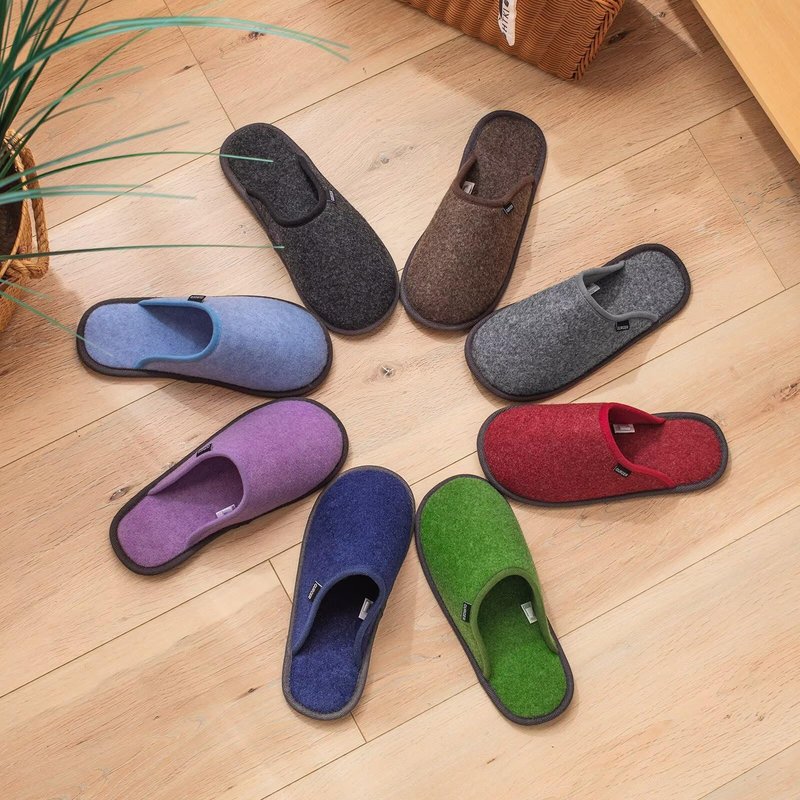 BUGUKI House Slippers for Guests Non-Disposable Washable Spa Slippers Set Non-Slip Felt for Spa, Hotel, Party Guest and Travel, Set of 4 Pairs