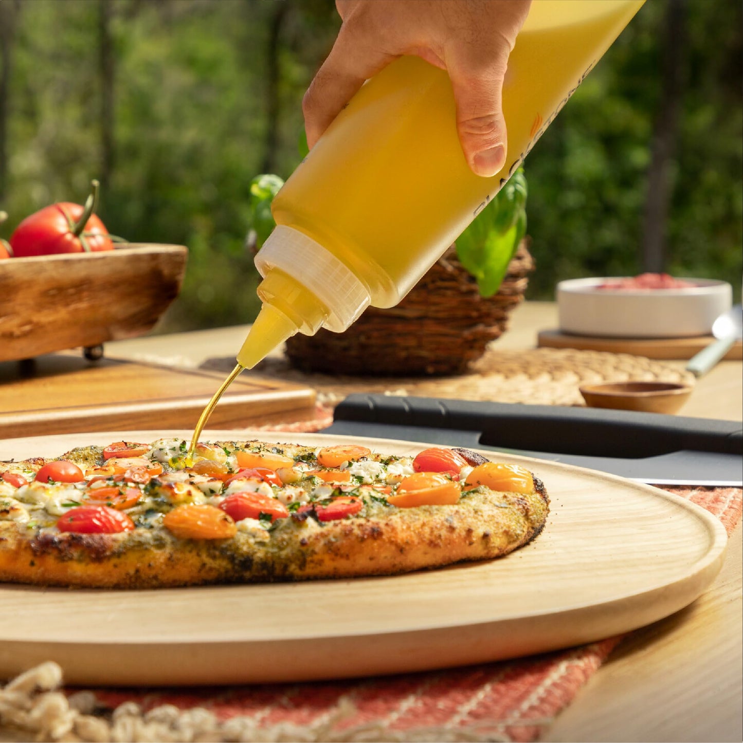 Blackstone 5071 32 oz Plastic Squeeze Bottle Set with Twisting Lids, 2-Pack