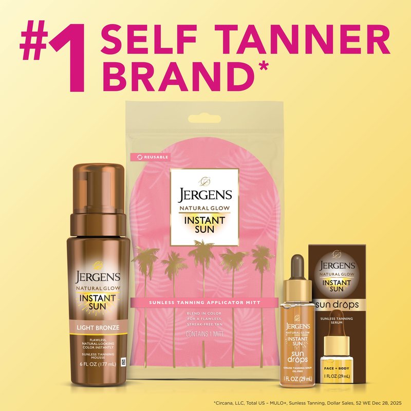 Jergens Natural Glow Instant Sun Bundle: Deep Bronze Sunless Tanning Mousse, 6oz Bottle and Applicator Mitt