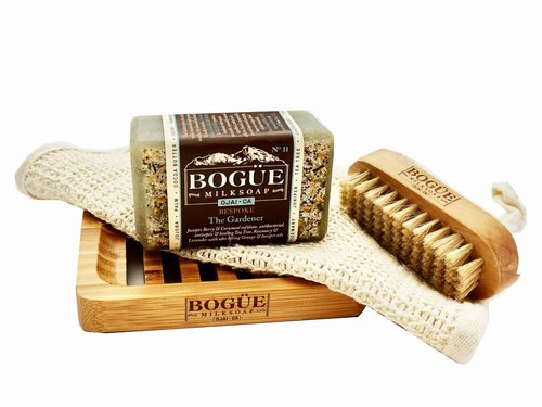 Handmade Goat Milk Soap Giftset-BOGUE No.11XL Gardener Blend Large 6oz+ Juniper Berry & Cornmeal Remove the dirt Healing Essential oils of Tea Tree, Rosemary & Lavender