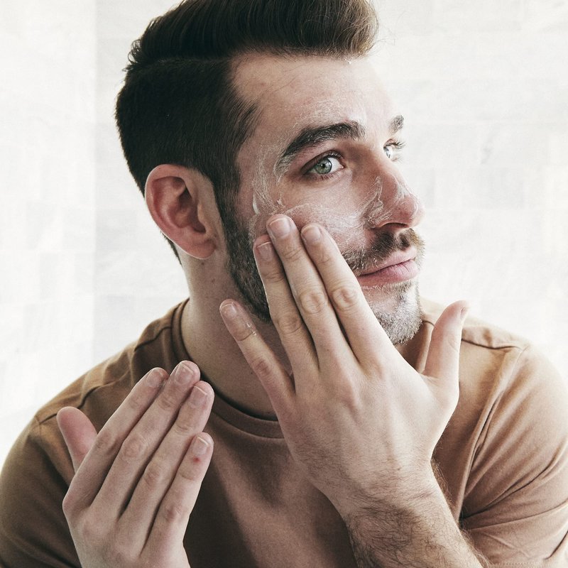 Brickell Men's Daily Essential Face Moisturizer for Men, Fast-Absorbing Face Lotion with Niacinamide, Green Tea, and Hyaluronic Acid, 2 Ounce, Scented