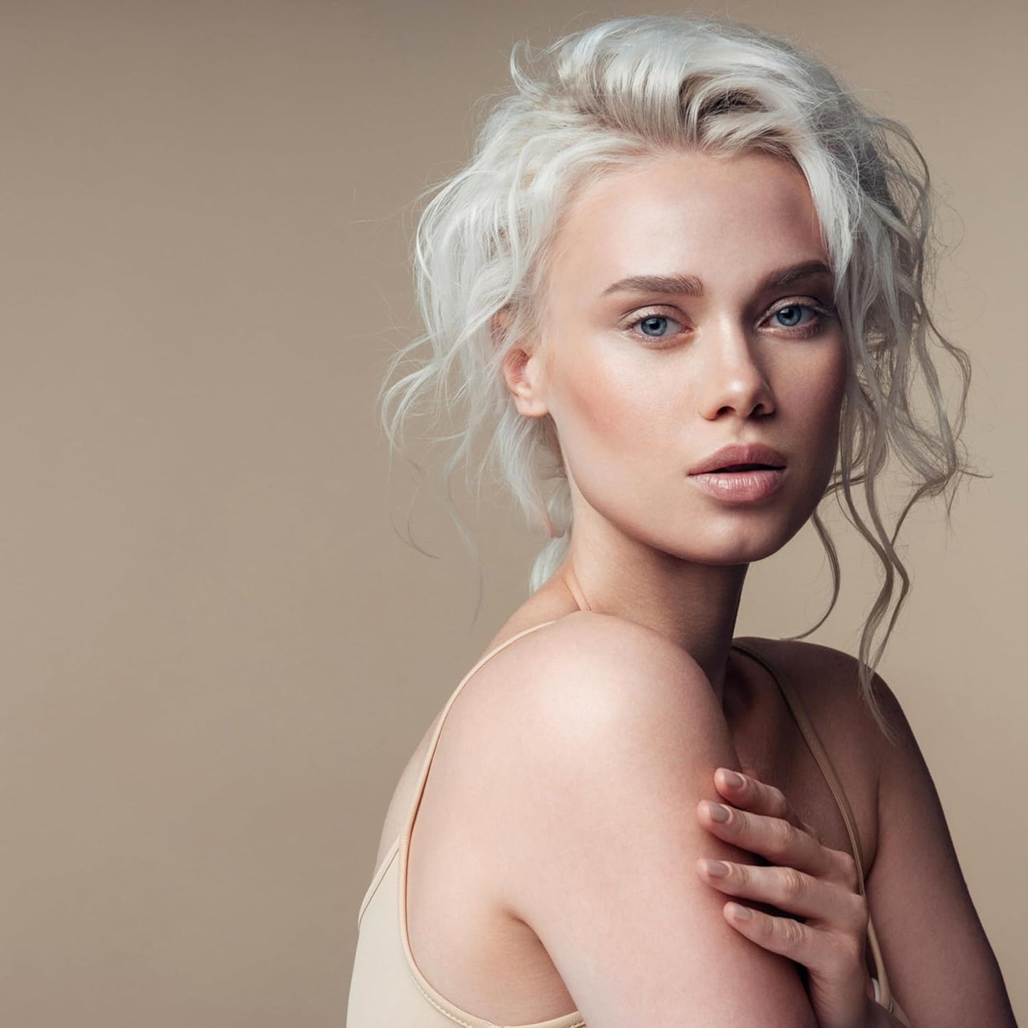 Divine Flexible Working Hair Spray - Long-Lasting Volume & Maximum Hold | Touchable & Brushable Finish
