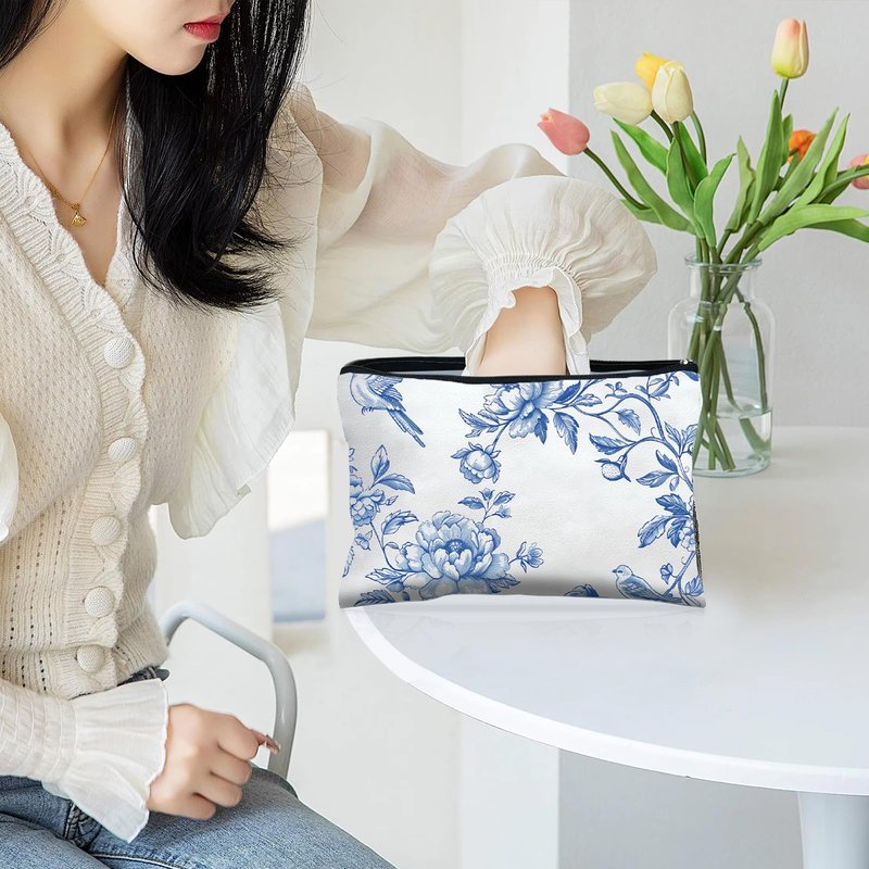 Stuffygreenus 24 Pcs Floral Cosmetic Bags Bulk for Women Blue and White Floral Makeup Bags Chinoiserie Canvas Travel Zipper Pouches Aesthetic Toiletry Bag for Girls Women Bridesmaids Wedding Supplies