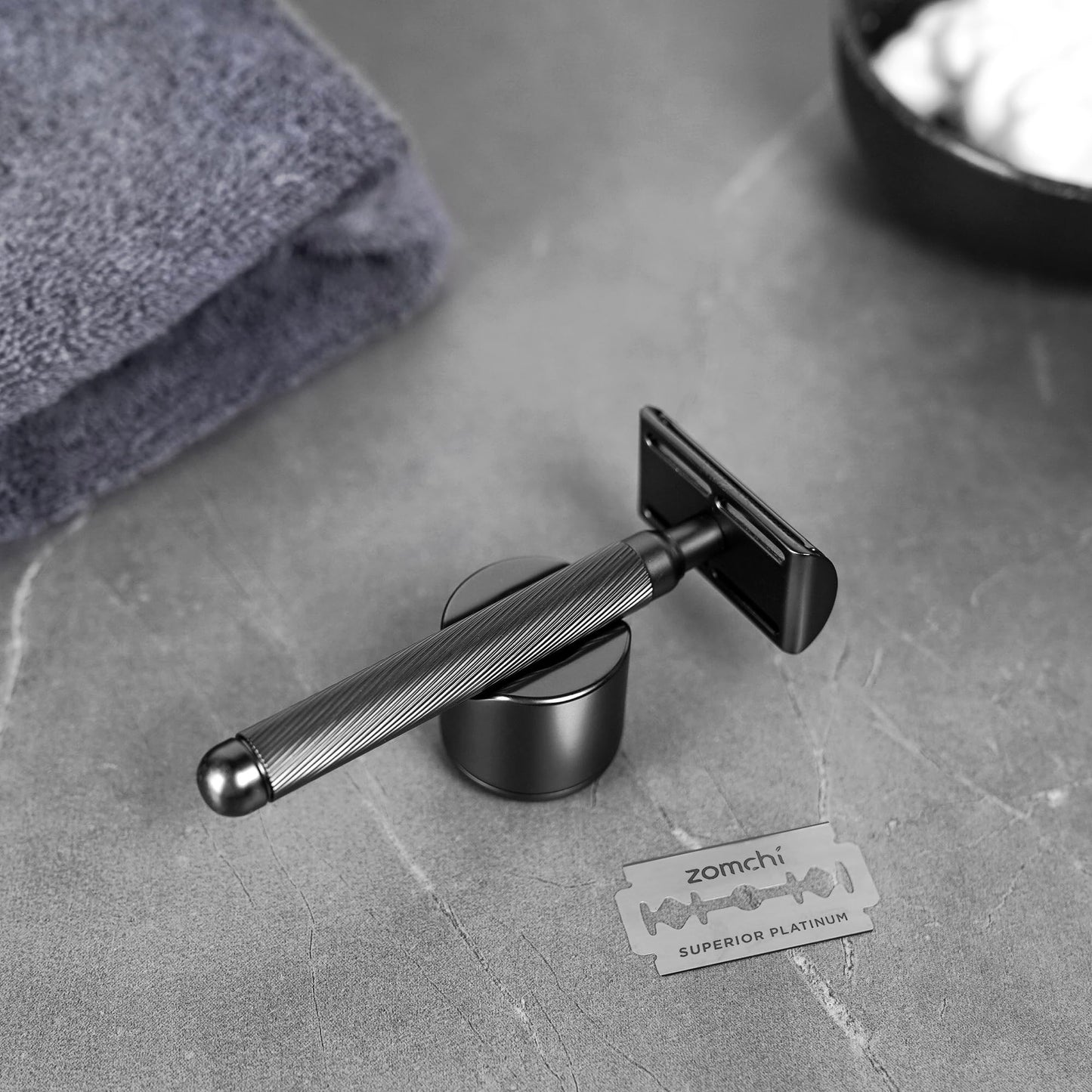 Double Edge Safety Razor with Stand, Version 2.0 Includes 10 Blades
