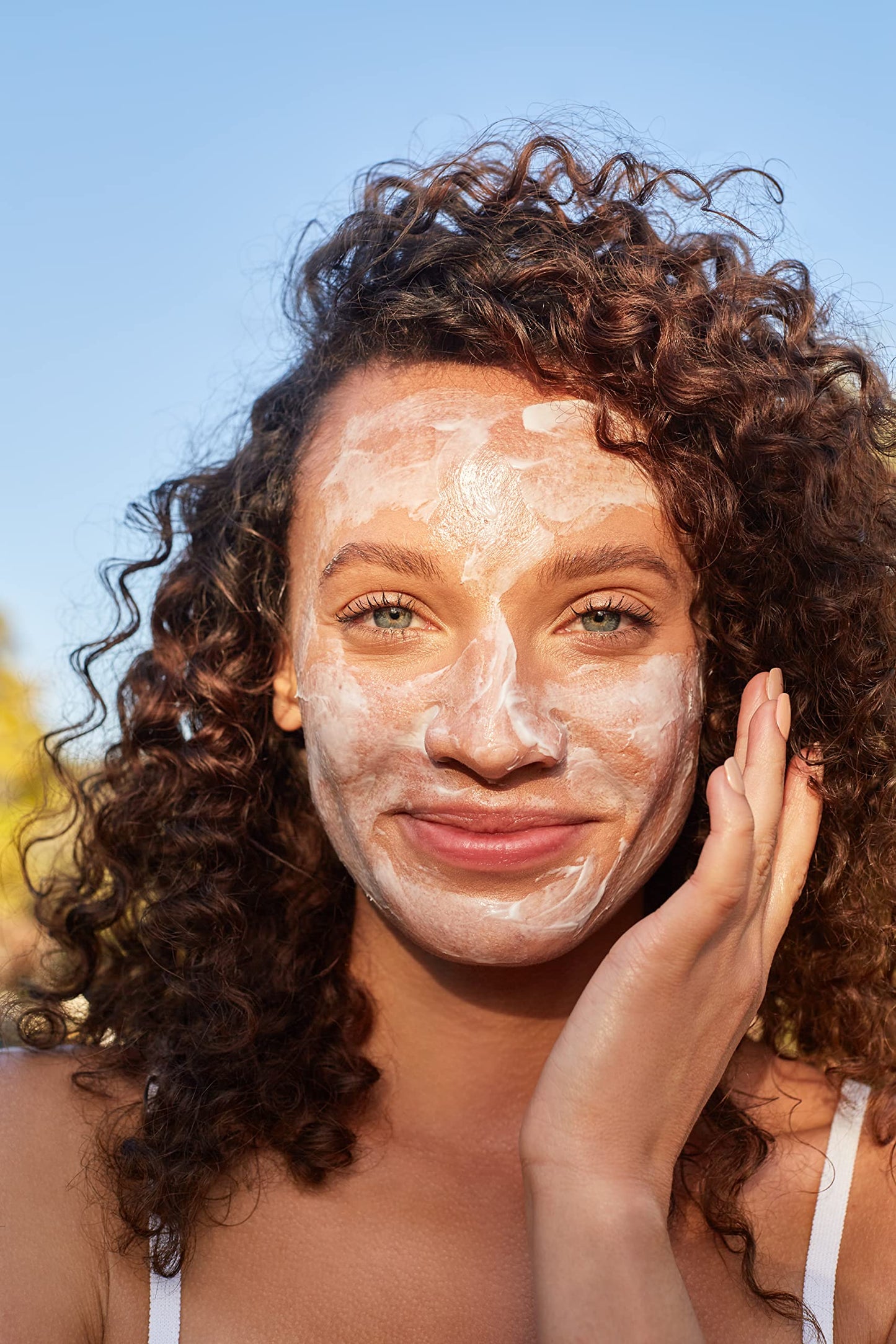LATHER Honey Moisture Mask With Propolis Extract - Hydrating Face Mask for Dull Skin - Visibly Renew, Moisturize & Boost Hydration for Combination, Mature & Dry Skin - 4 Oz