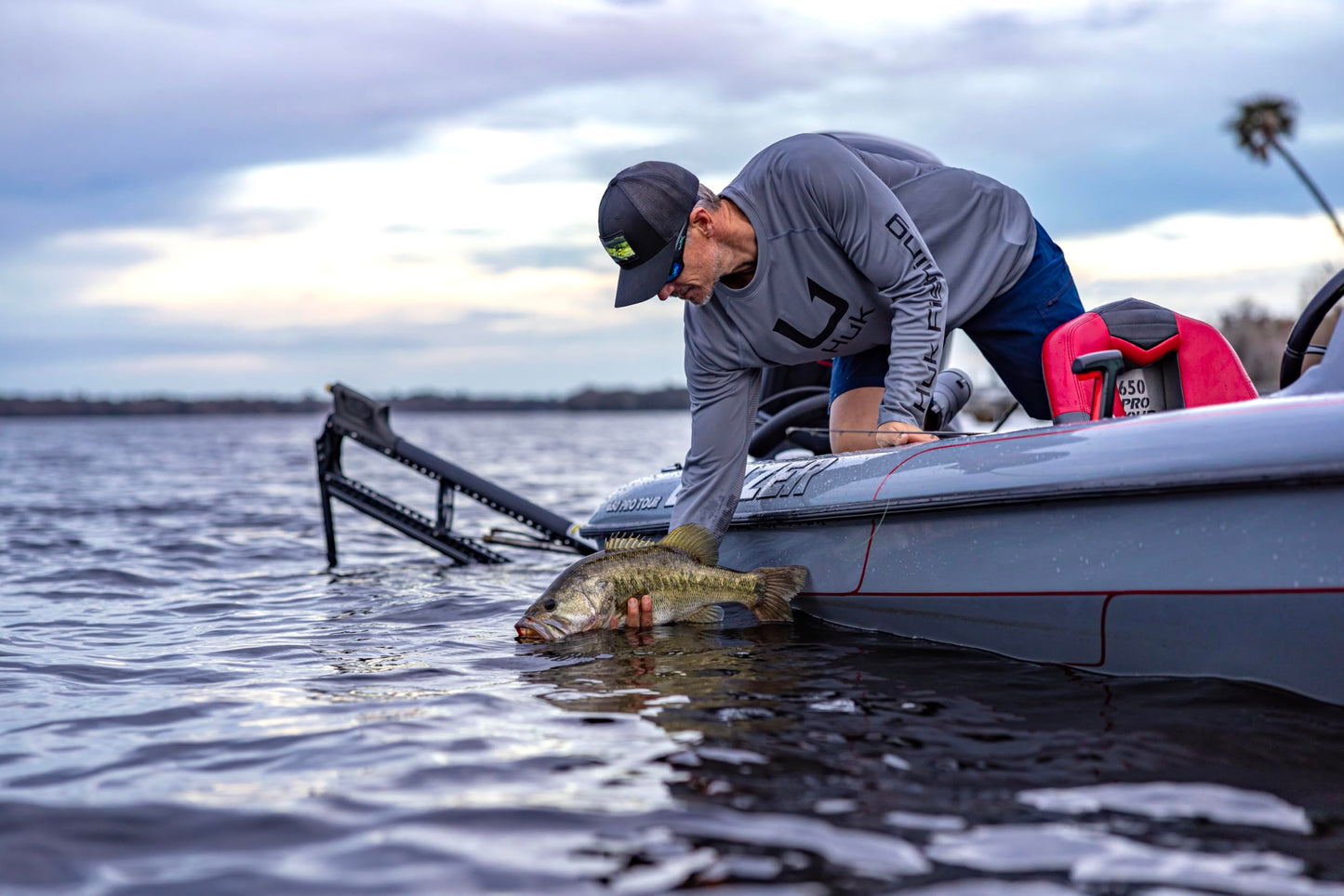 HUK Men's Standard Icon X Crew, Long-Sleeve Performance Fishing Shirt, Night Owl