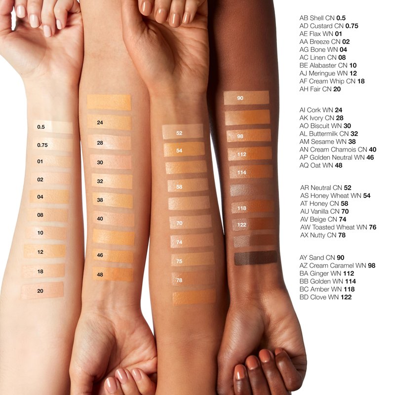 Clinique Beyond Perfecting Lightweight Liquid Foundation + Concealer For Dry Combination to Oily Skin Types | Full Coverage + Natural Matte Finish, Vanilla, 1 Fl Oz
