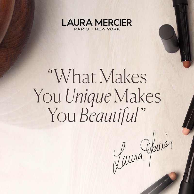 Laura Mercier Translucent Pressed Setting Powder, 12HR Shine Control, Sweat and Humidity Resistant, Cake-Free, Matte Finish, Includes Applicator, Medium Deep