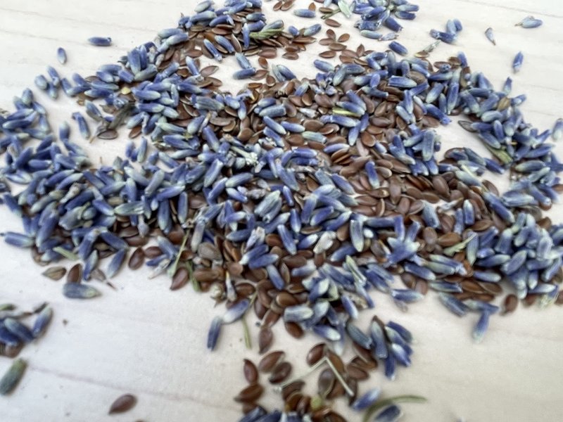 Sacksy Thyme Organic Linen Eye Pillow - Lavender & Flaxseed for Relaxation, Yoga, Stress Relief - Microwavable Heating Pad & Cool Compress - Made in USA - Gifts for Meditation - (Lavender)