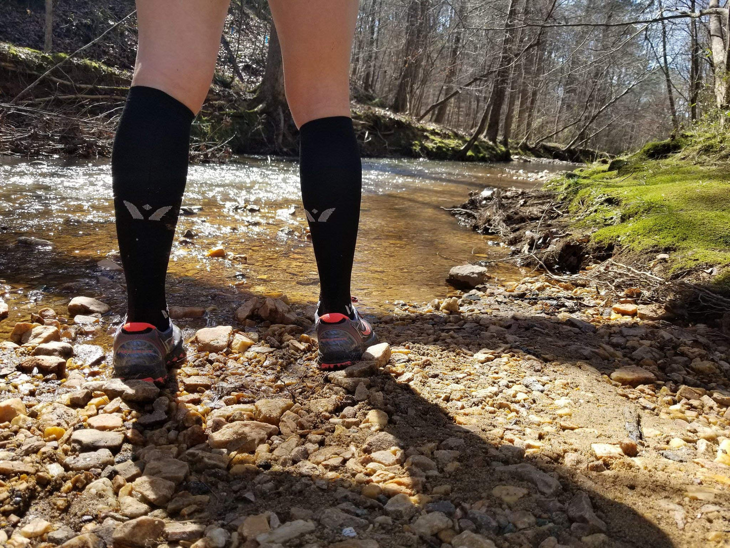 Swiftwick- ASPIRE TWELVE Running Socks, Mens & Womens | Knee High Compression Fit Socks | Black, X-Large