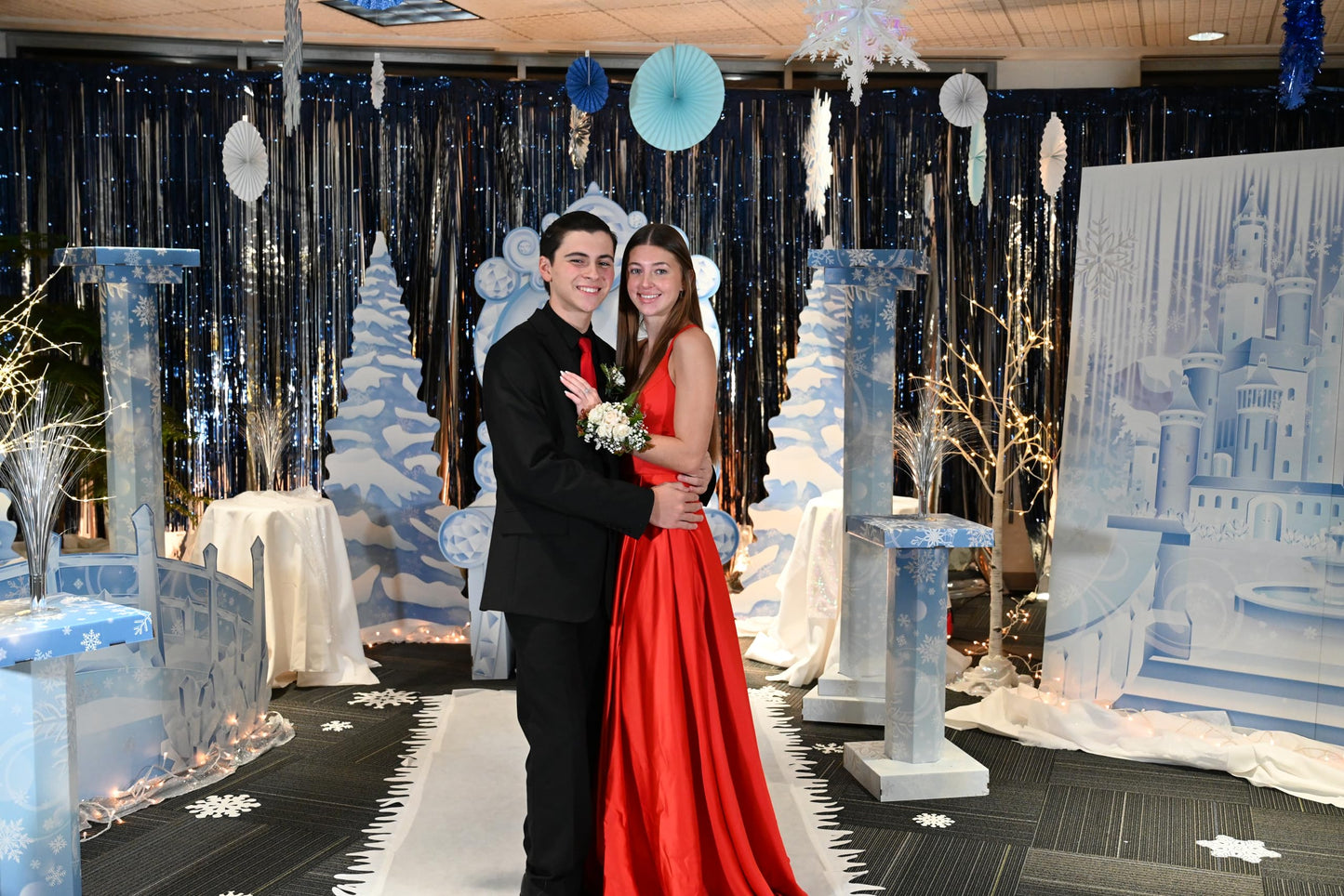 Beistle 9-Pack Snowflake Cutouts for Parties, Assorted, white, "5""-12""" (22866)