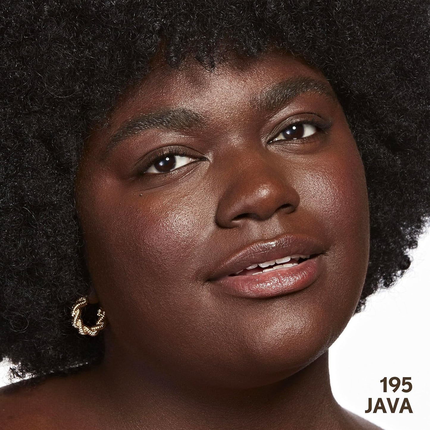 COVERGIRL Clean Invisible Foundation Makeup, Dewy & Glowy Finish, Buildable Coverage, Skin-Like Smooth Look, Vegan, Creamy Natural, 1oz