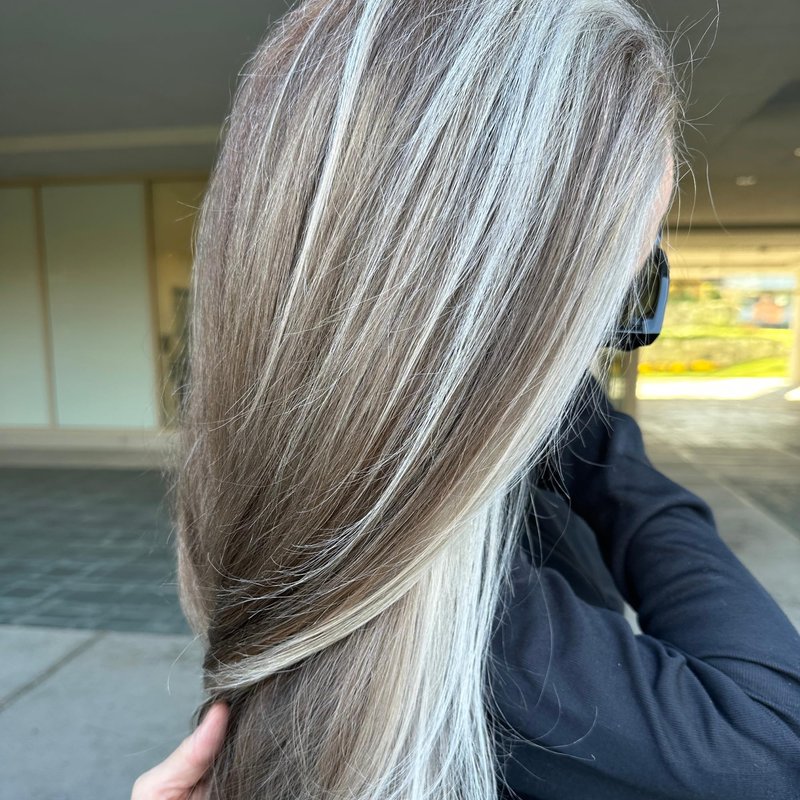 RUSK Deepshine PlatinumX Shampoo, Gentle Cleansing, Brightening Color Boost for Platinum, Silver, Gray, White, and Blonde Hair, 12 oz