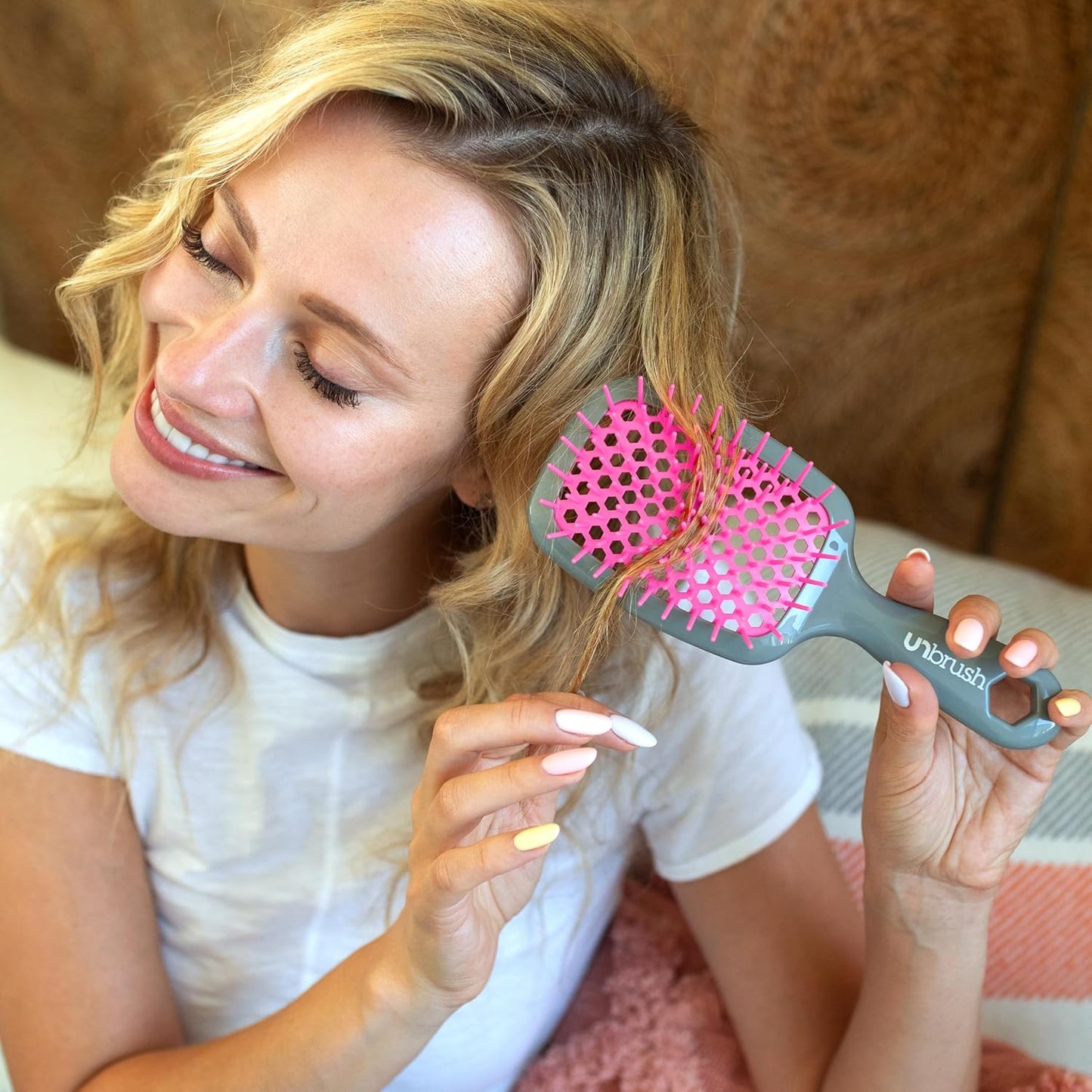 FHI Heat Detangling Brush - Pain-Free Brushing for Wet & Dry Hair | Durable DuoFlex Anti-Static Bristles, Lightweight Handle